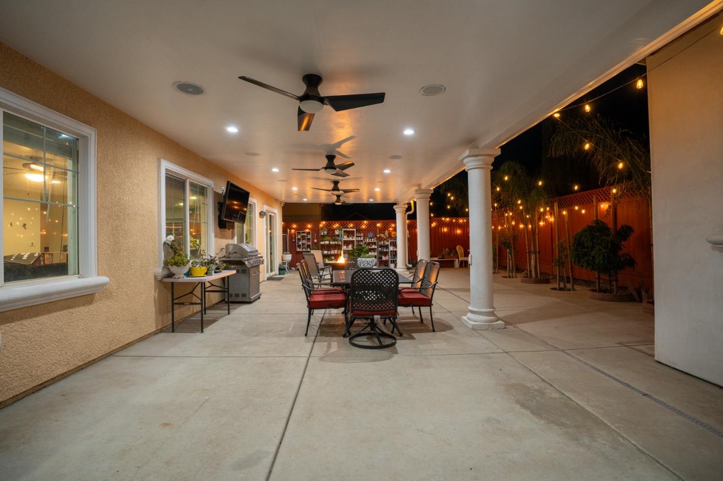 Detail Gallery Image 67 of 74 For 2385 N Mountainside Dr, Los Banos,  CA 93635 - 5 Beds | 2/1 Baths
