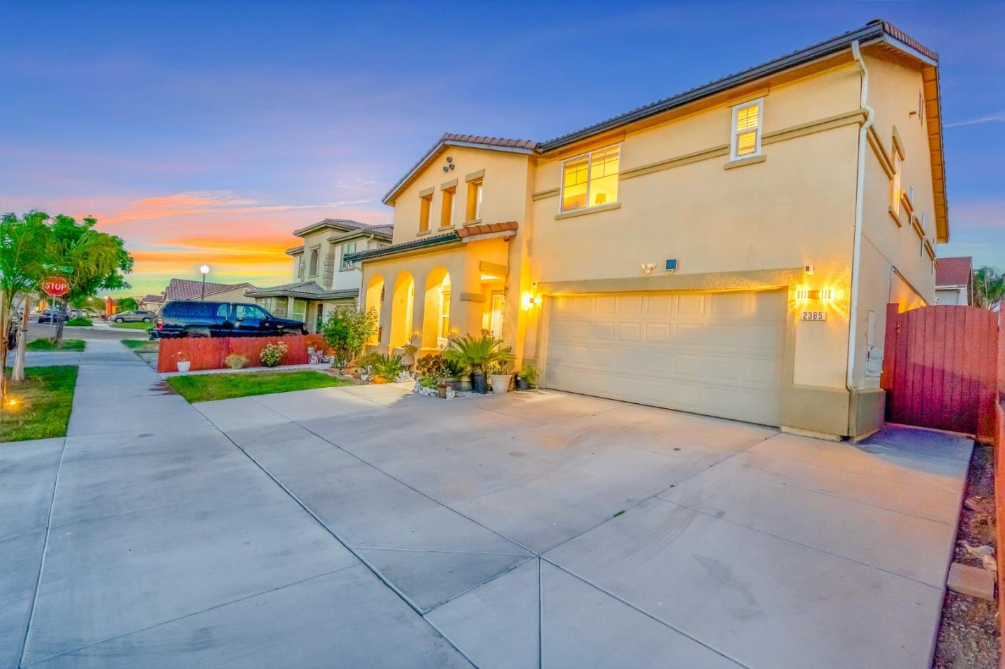 Detail Gallery Image 8 of 74 For 2385 N Mountainside Dr, Los Banos,  CA 93635 - 5 Beds | 2/1 Baths