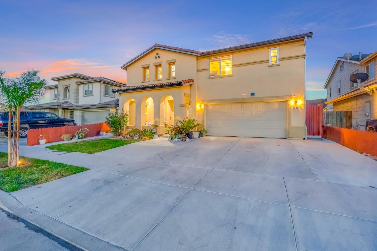 Detail Gallery Image 9 of 74 For 2385 N Mountainside Dr, Los Banos,  CA 93635 - 5 Beds | 2/1 Baths