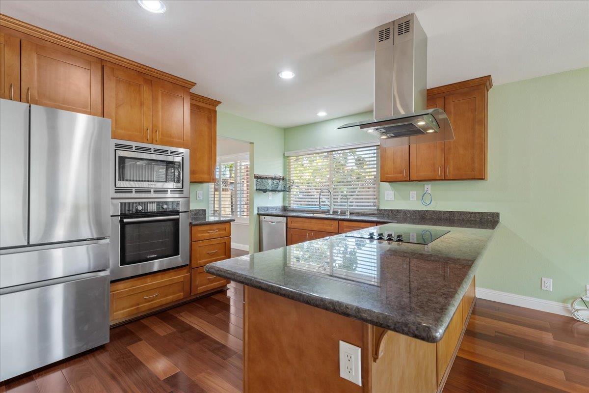 Detail Gallery Image 12 of 34 For 848 Pretoria Ct, San Jose,  CA 95127 - 4 Beds | 2 Baths