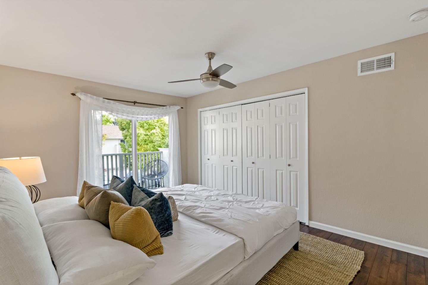 Detail Gallery Image 18 of 50 For 20179 Northwest Sq, Cupertino,  CA 95014 - 2 Beds | 2 Baths