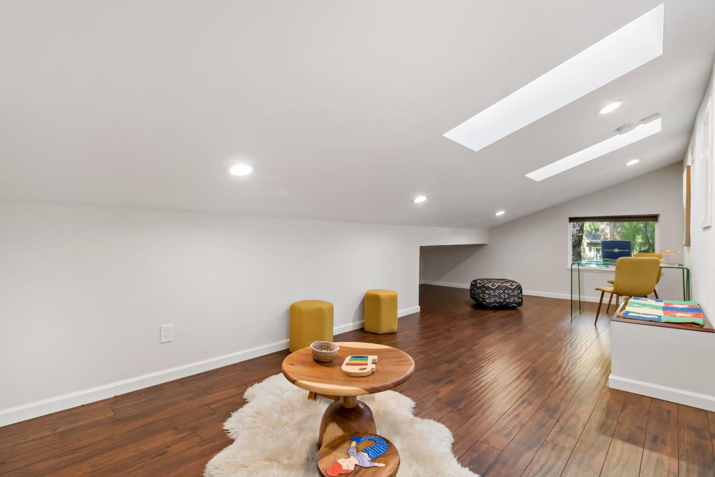 Detail Gallery Image 24 of 50 For 20179 Northwest Sq, Cupertino,  CA 95014 - 2 Beds | 2 Baths