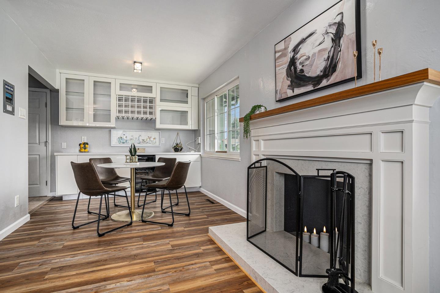 Detail Gallery Image 10 of 20 For 3080 Norbridge Ave, Castro Valley,  CA 94546 - 3 Beds | 2 Baths
