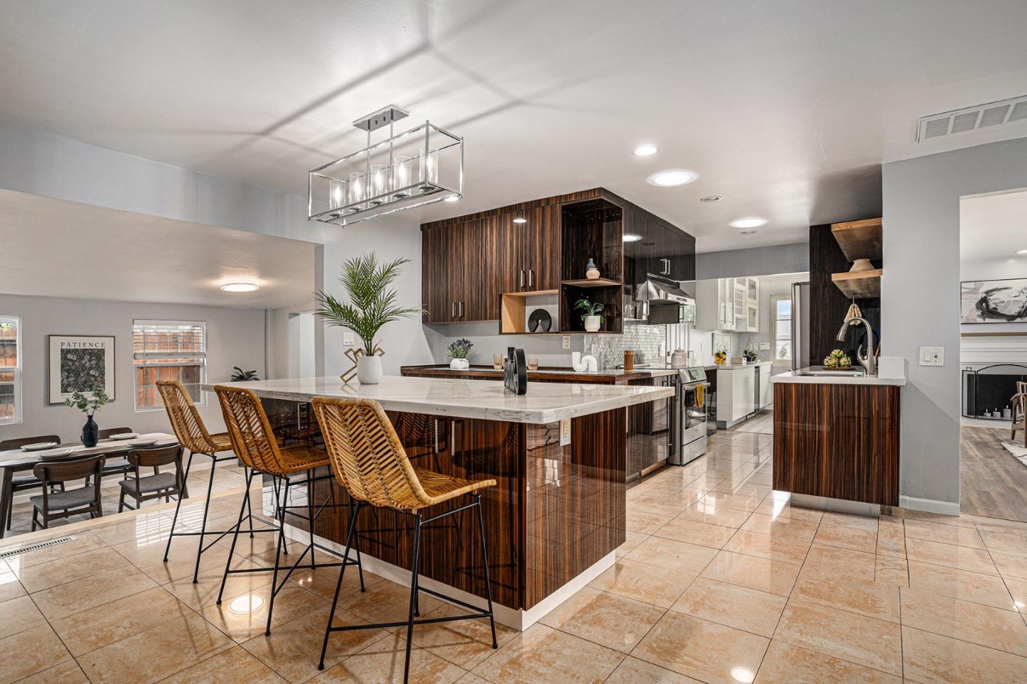 Detail Gallery Image 4 of 20 For 3080 Norbridge Ave, Castro Valley,  CA 94546 - 3 Beds | 2 Baths