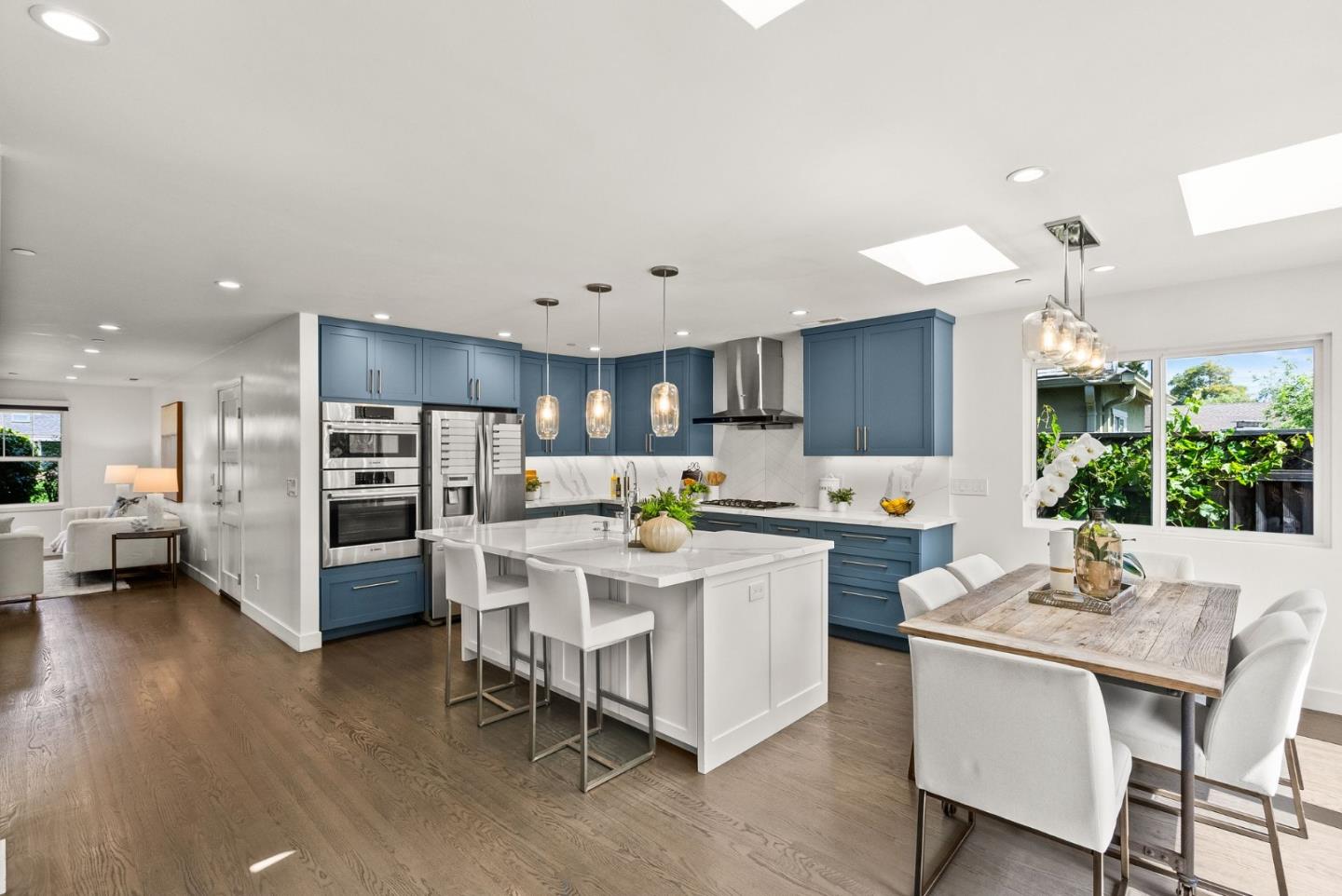 Detail Gallery Image 12 of 52 For 362 Stowell Ave, Sunnyvale,  CA 94085 - 4 Beds | 3 Baths