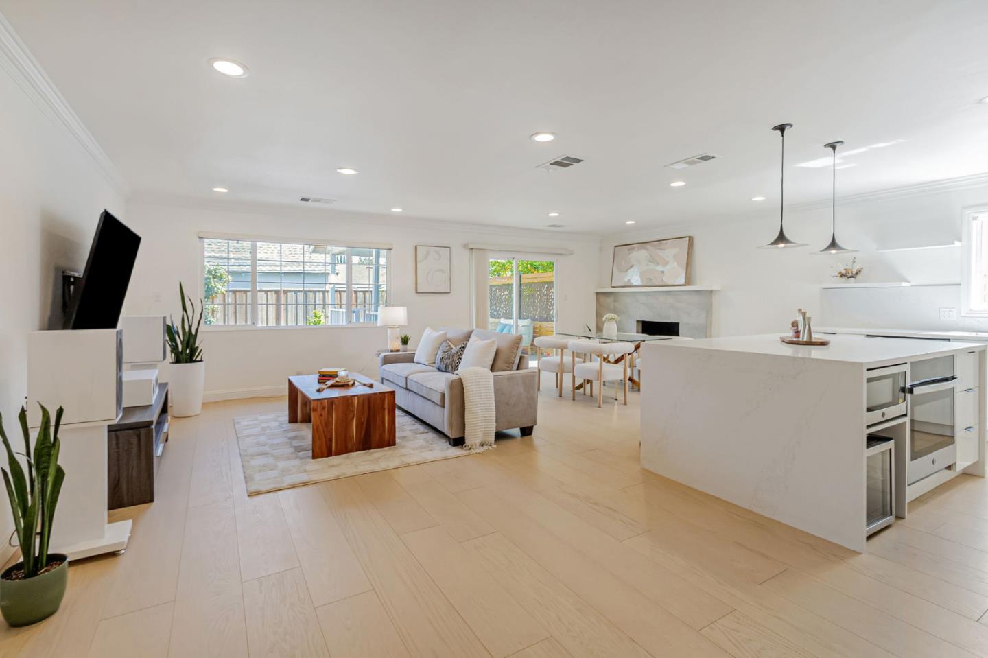 Detail Gallery Image 8 of 52 For 4730 Del Loma Ct, Campbell,  CA 95008 - 4 Beds | 2 Baths