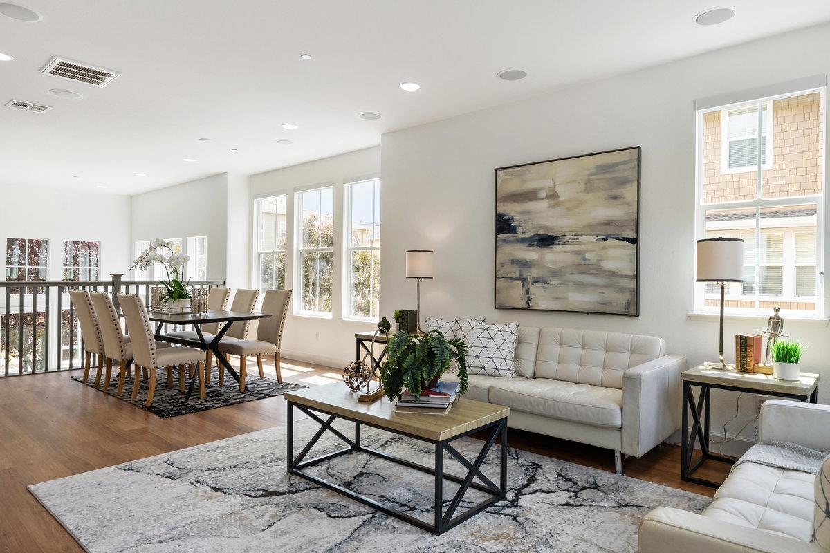 Detail Gallery Image 11 of 47 For 201 Keech Dr, Redwood Shores,  CA 94065 - 3 Beds | 2/1 Baths