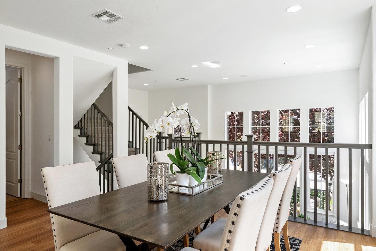 Detail Gallery Image 6 of 47 For 201 Keech Dr, Redwood Shores,  CA 94065 - 3 Beds | 2/1 Baths