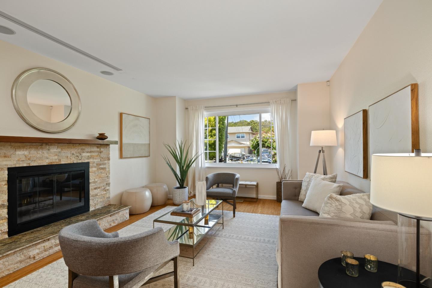 Detail Gallery Image 13 of 37 For 623 Sonora Ave, El Granada,  CA 94018 - 3 Beds | 2 Baths