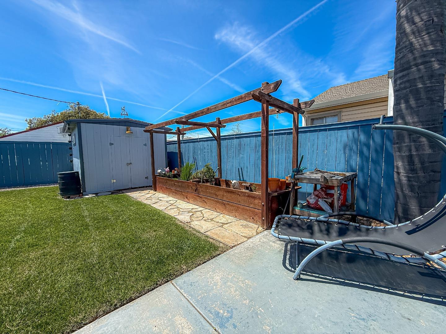 Detail Gallery Image 19 of 30 For 1250 Douglas Ct, San Leandro,  CA 94577 - 2 Beds | 1 Baths