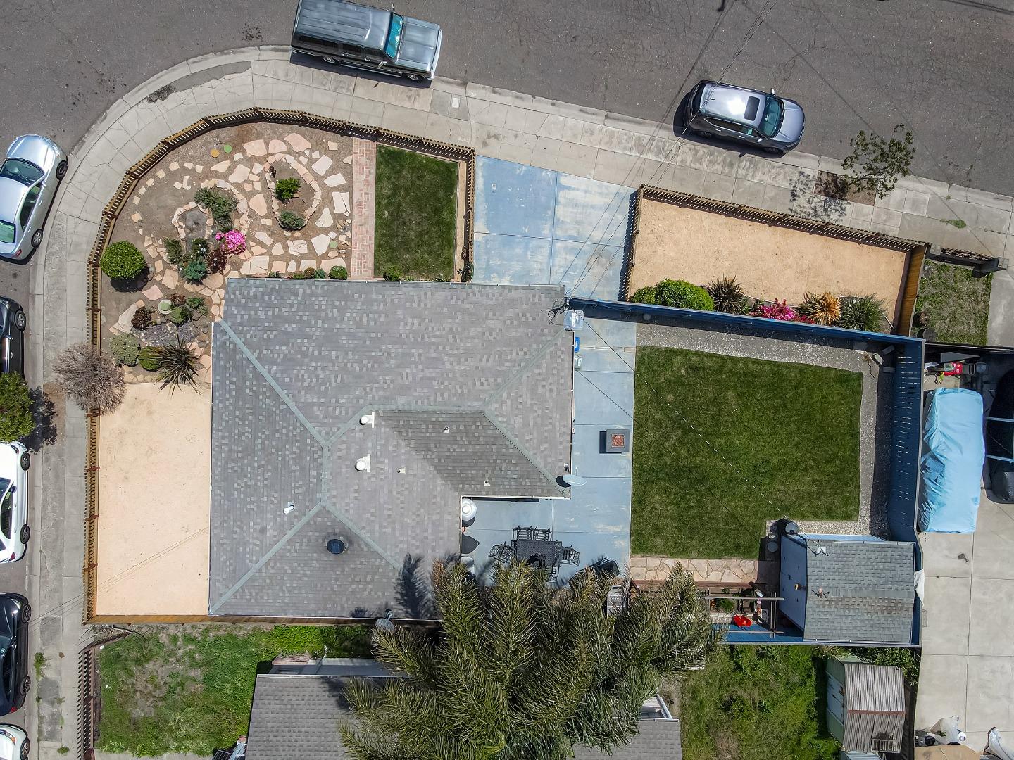 Detail Gallery Image 28 of 30 For 1250 Douglas Ct, San Leandro,  CA 94577 - 2 Beds | 1 Baths