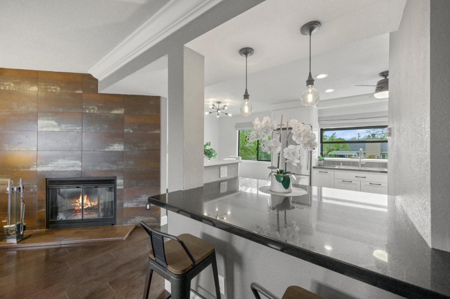 Detail Gallery Image 13 of 46 For 151 Monte Villa Ct, Campbell,  CA 95008 - 3 Beds | 2/1 Baths