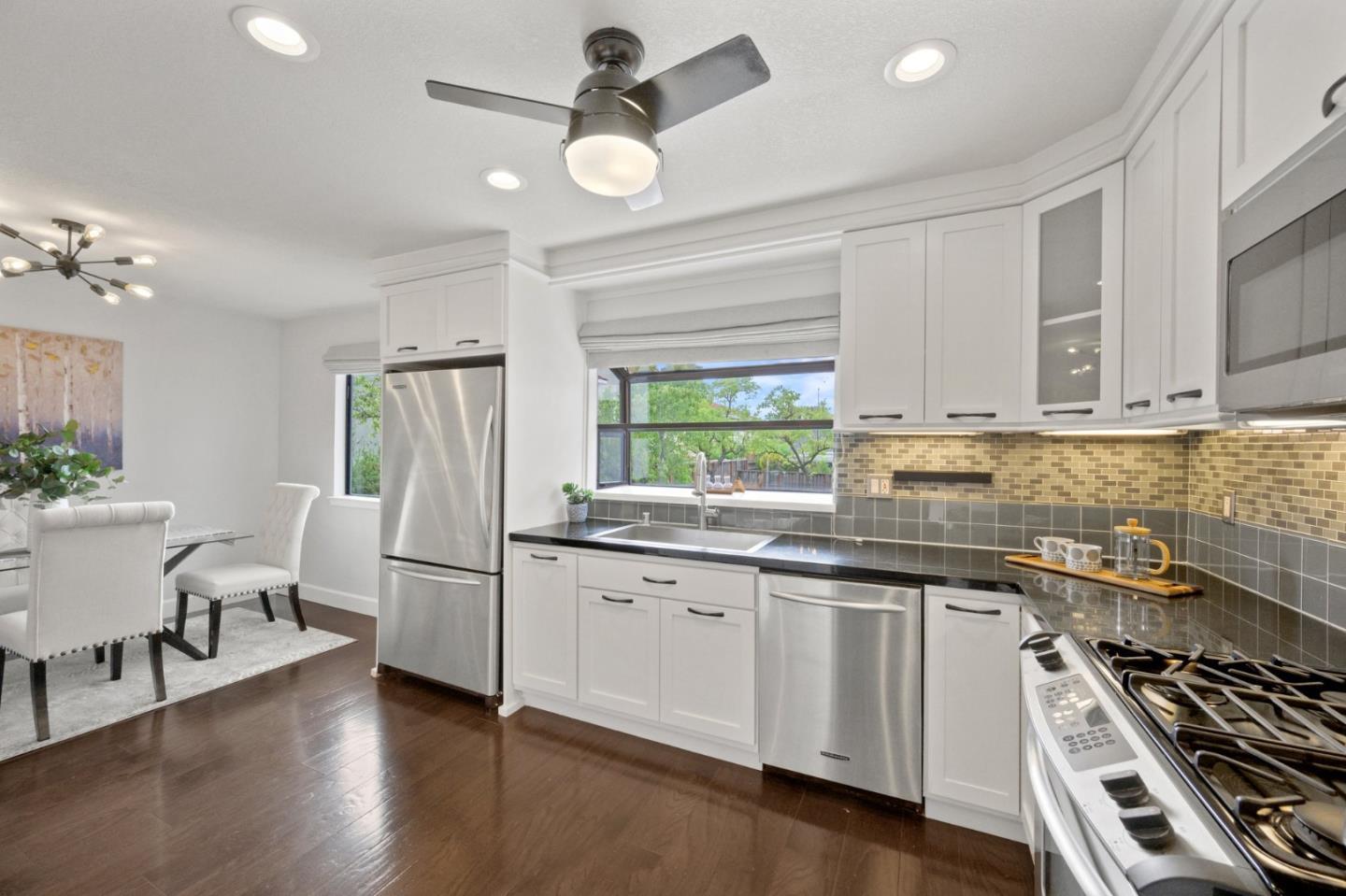 Detail Gallery Image 20 of 46 For 151 Monte Villa Ct, Campbell,  CA 95008 - 3 Beds | 2/1 Baths
