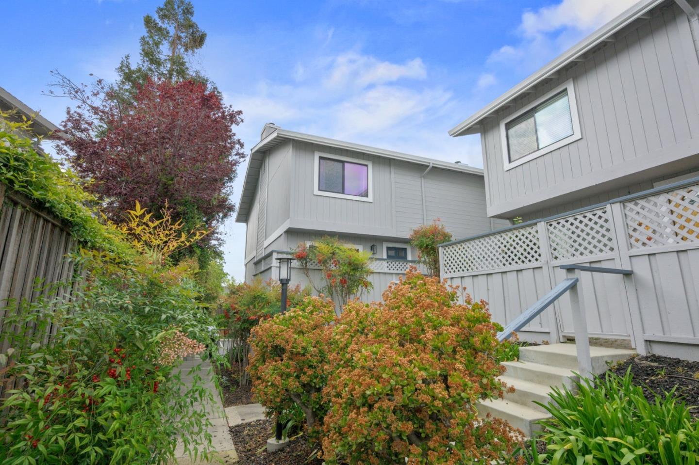 Detail Gallery Image 3 of 46 For 151 Monte Villa Ct, Campbell,  CA 95008 - 3 Beds | 2/1 Baths