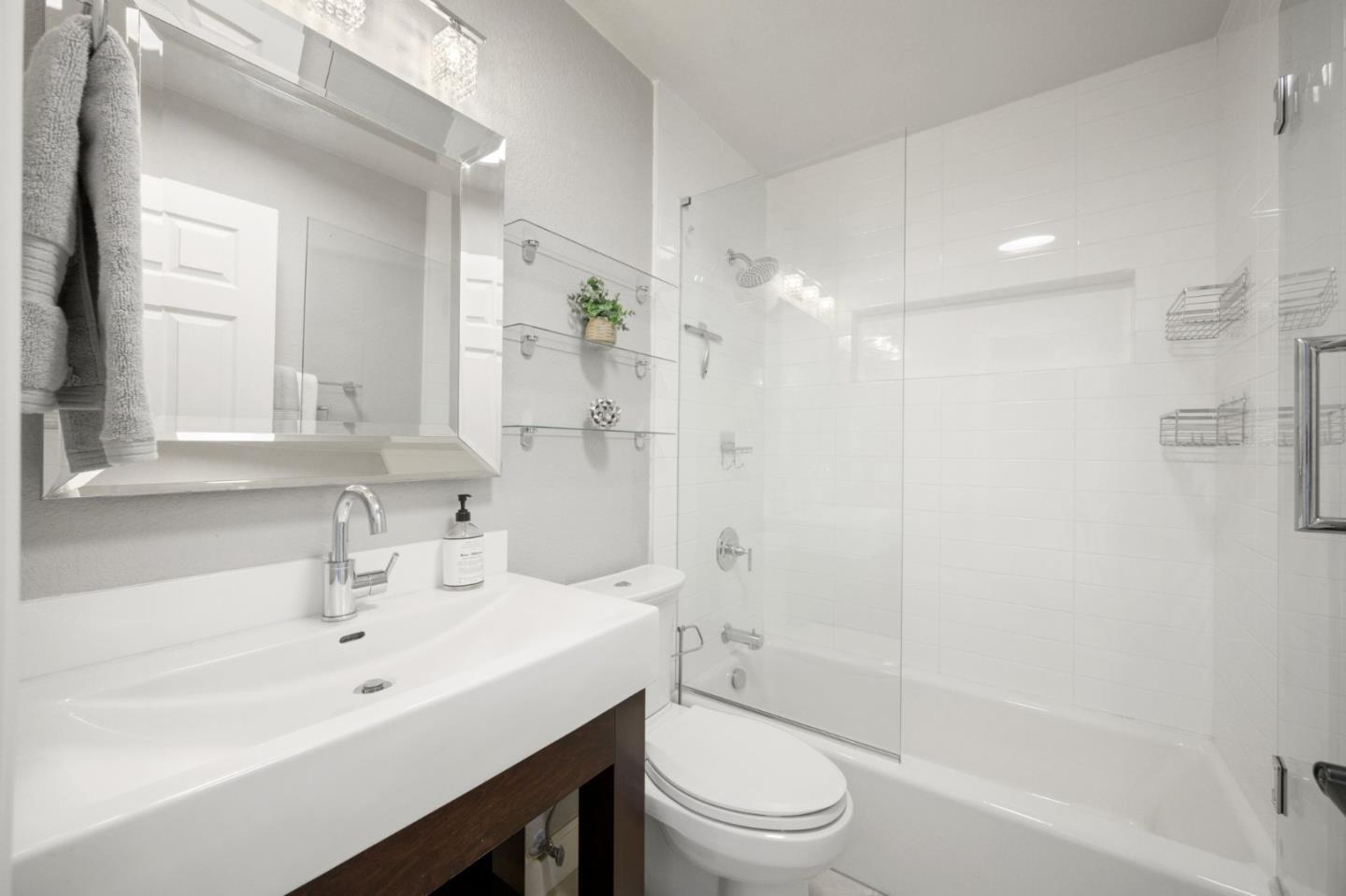 Detail Gallery Image 33 of 46 For 151 Monte Villa Ct, Campbell,  CA 95008 - 3 Beds | 2/1 Baths