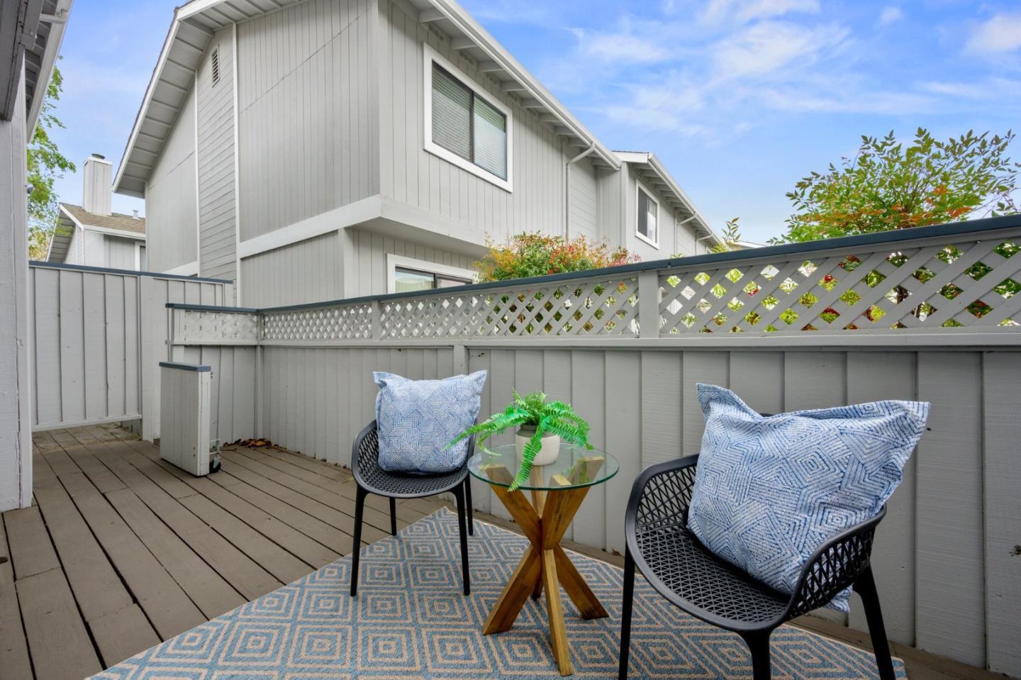 Detail Gallery Image 4 of 46 For 151 Monte Villa Ct, Campbell,  CA 95008 - 3 Beds | 2/1 Baths