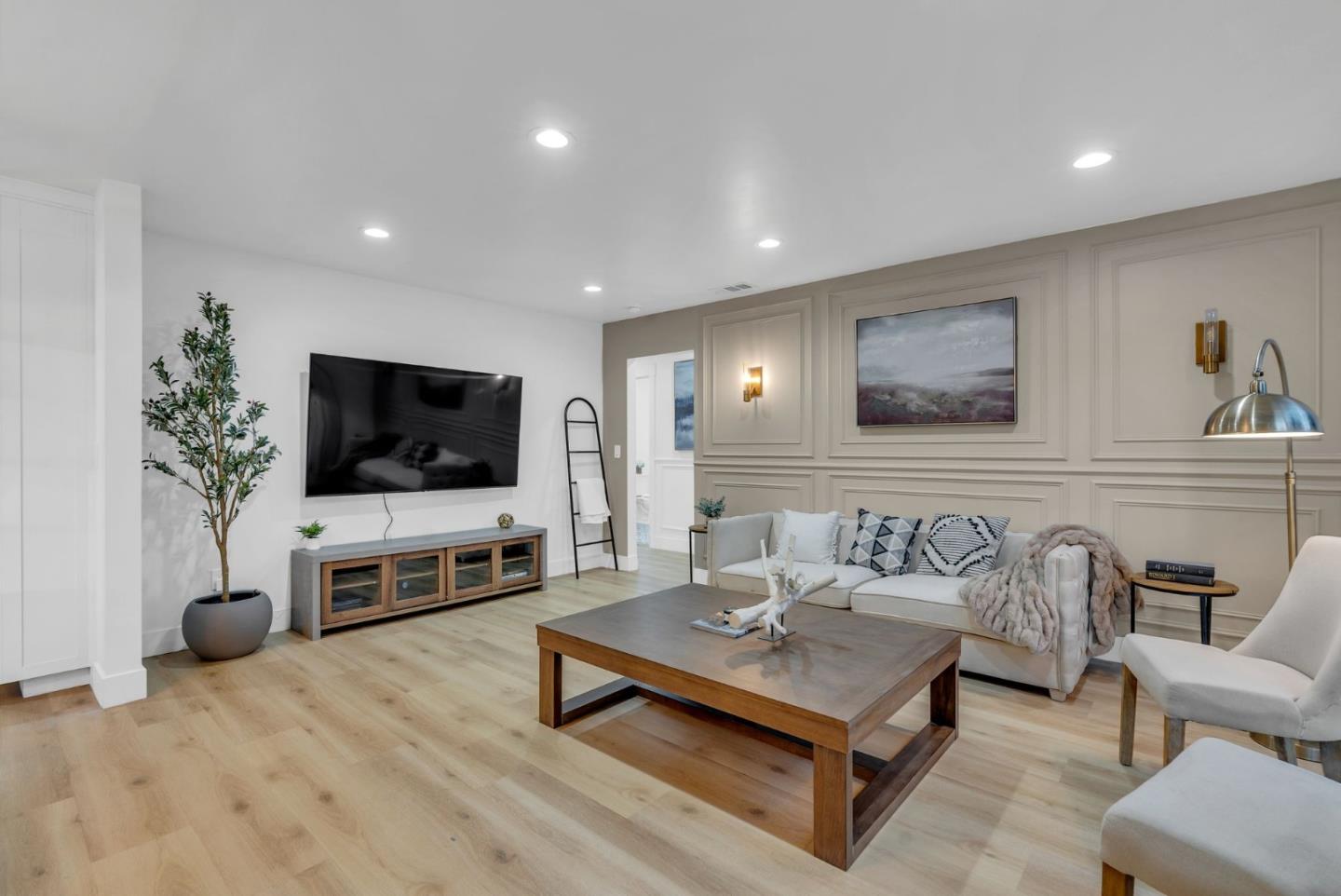 Detail Gallery Image 13 of 42 For 1594 Laurel, Napa,  CA 94559 - 2 Beds | 2 Baths