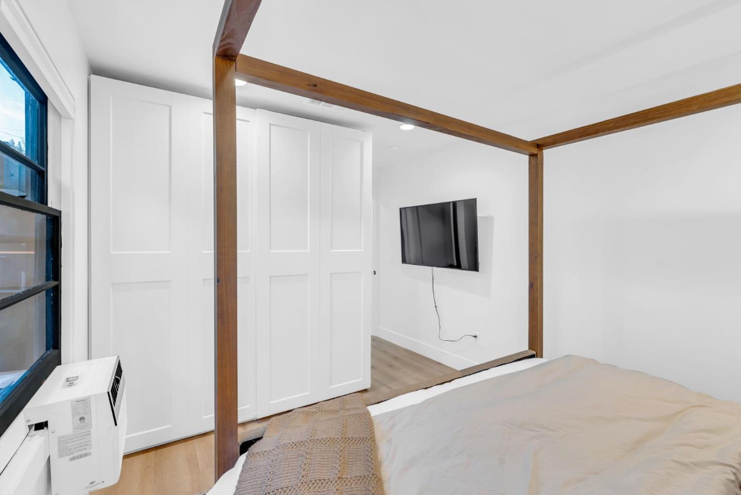 Detail Gallery Image 27 of 42 For 1594 Laurel, Napa,  CA 94559 - 2 Beds | 2 Baths