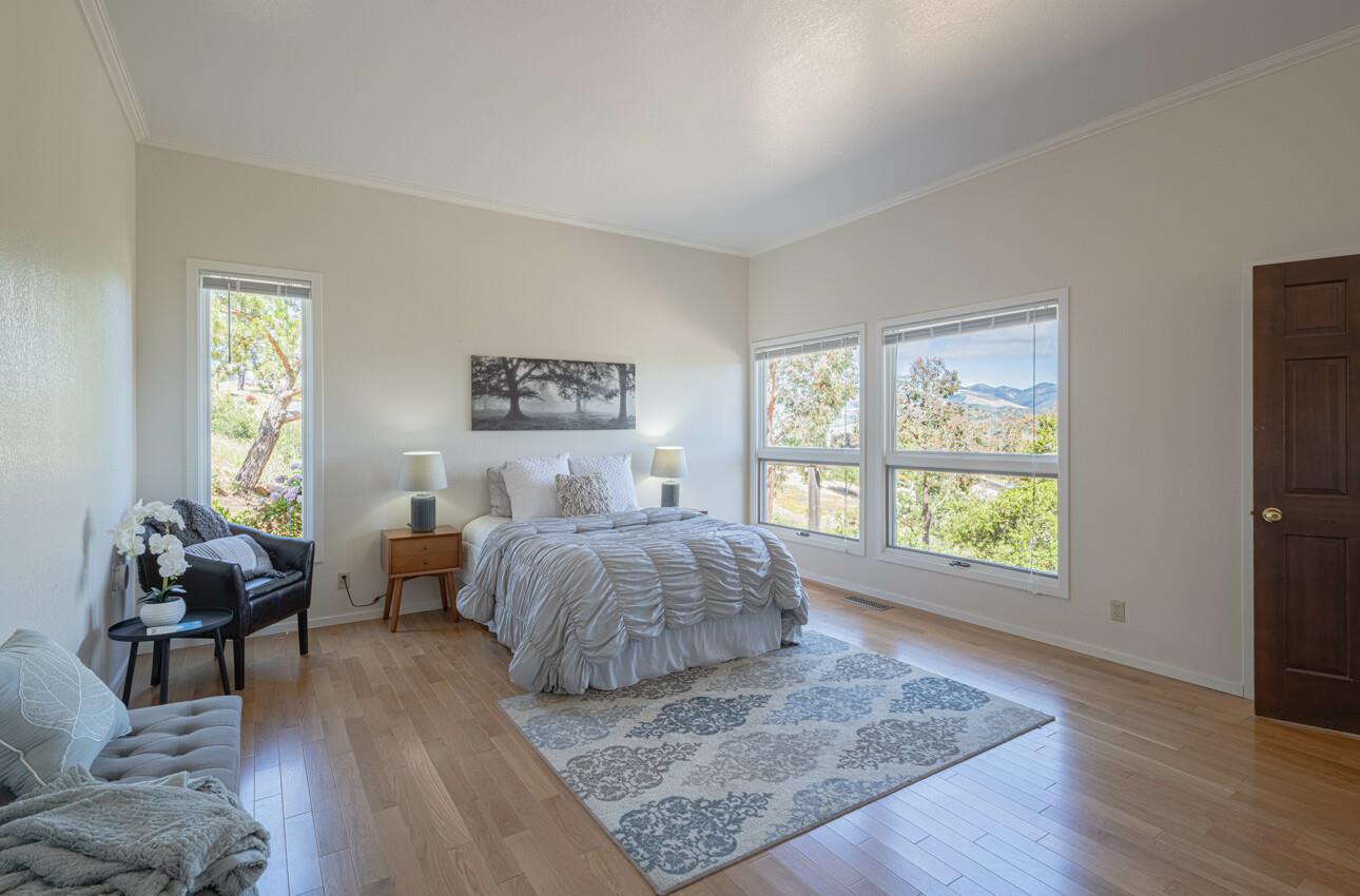 Detail Gallery Image 32 of 58 For 24935 Corte Poco, Salinas,  CA 93908 - 5 Beds | 3/1 Baths