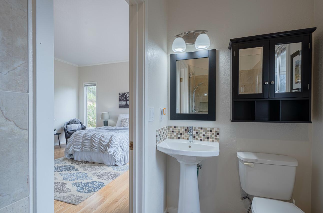 Detail Gallery Image 37 of 58 For 24935 Corte Poco, Salinas,  CA 93908 - 5 Beds | 3/1 Baths