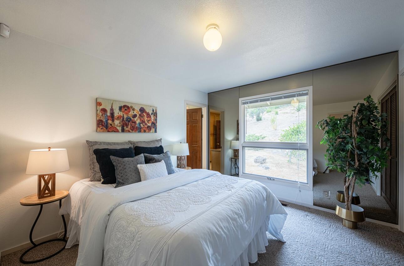 Detail Gallery Image 41 of 58 For 24935 Corte Poco, Salinas,  CA 93908 - 5 Beds | 3/1 Baths