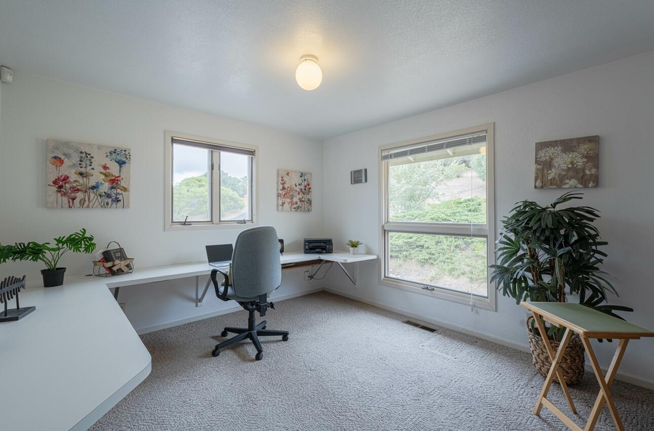 Detail Gallery Image 43 of 58 For 24935 Corte Poco, Salinas,  CA 93908 - 5 Beds | 3/1 Baths