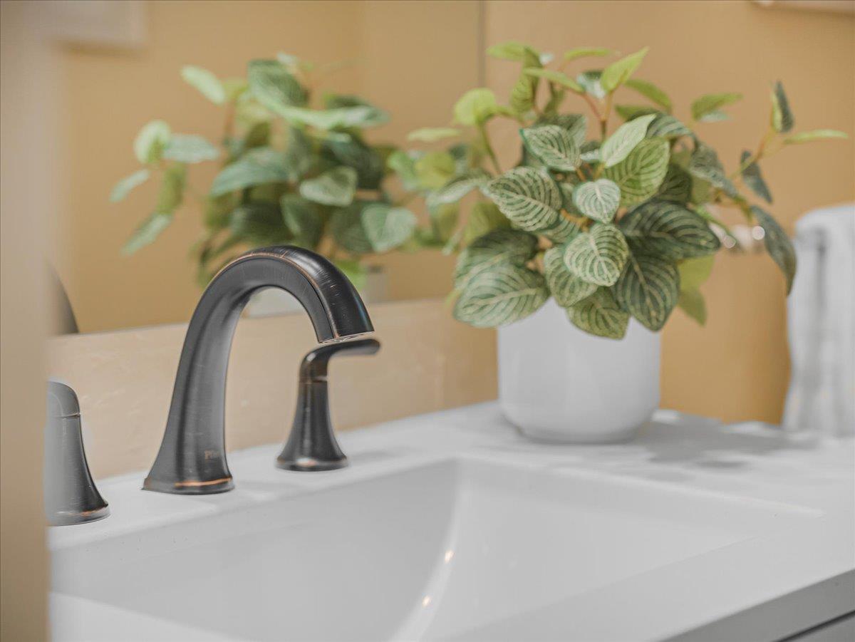 Detail Gallery Image 36 of 59 For 651 Starbush Dr, Sunnyvale,  CA 94086 - 4 Beds | 2/1 Baths