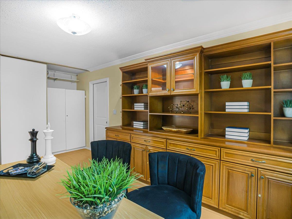 Detail Gallery Image 40 of 59 For 651 Starbush Dr, Sunnyvale,  CA 94086 - 4 Beds | 2/1 Baths