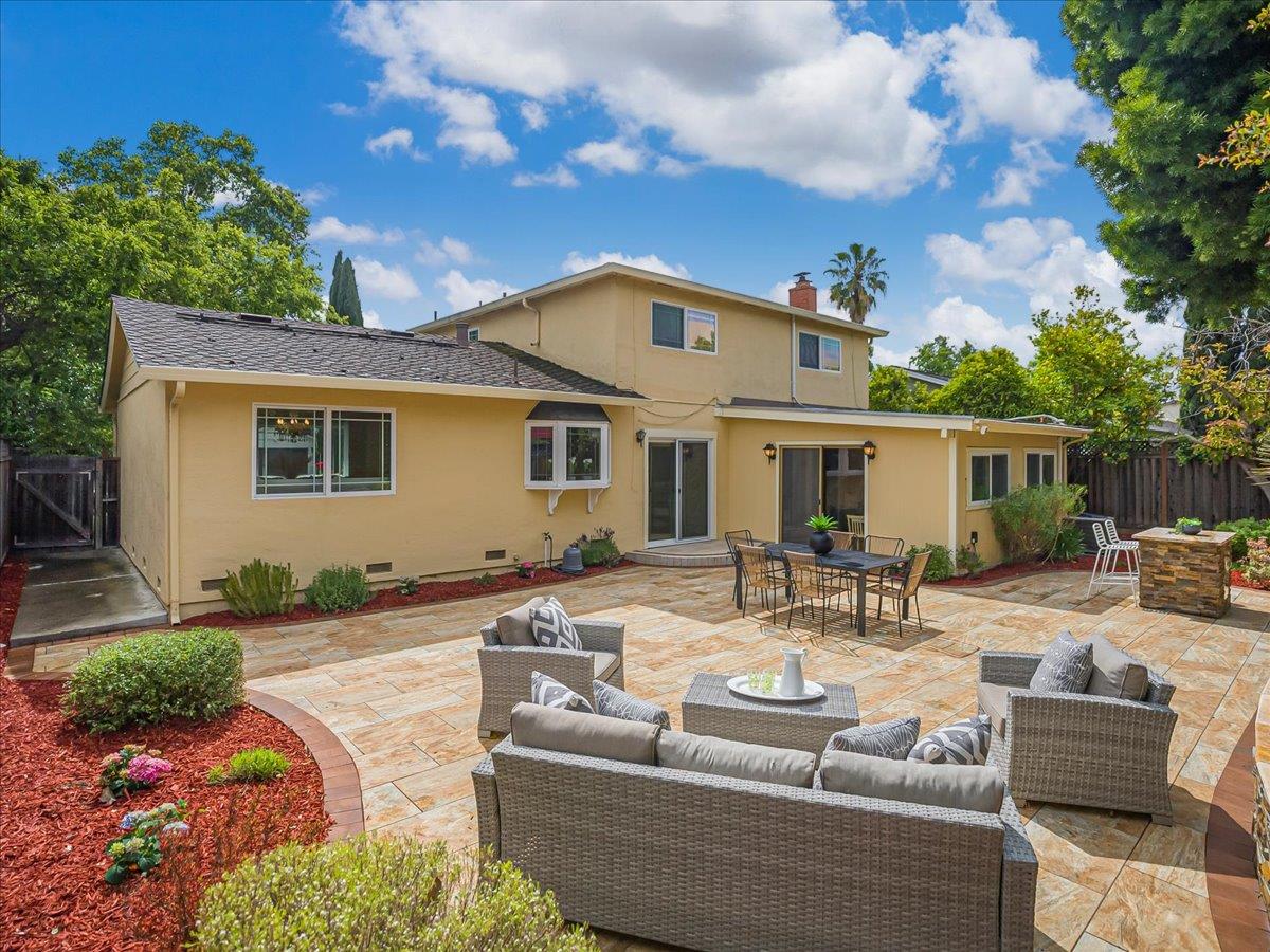 Detail Gallery Image 41 of 59 For 651 Starbush Dr, Sunnyvale,  CA 94086 - 4 Beds | 2/1 Baths