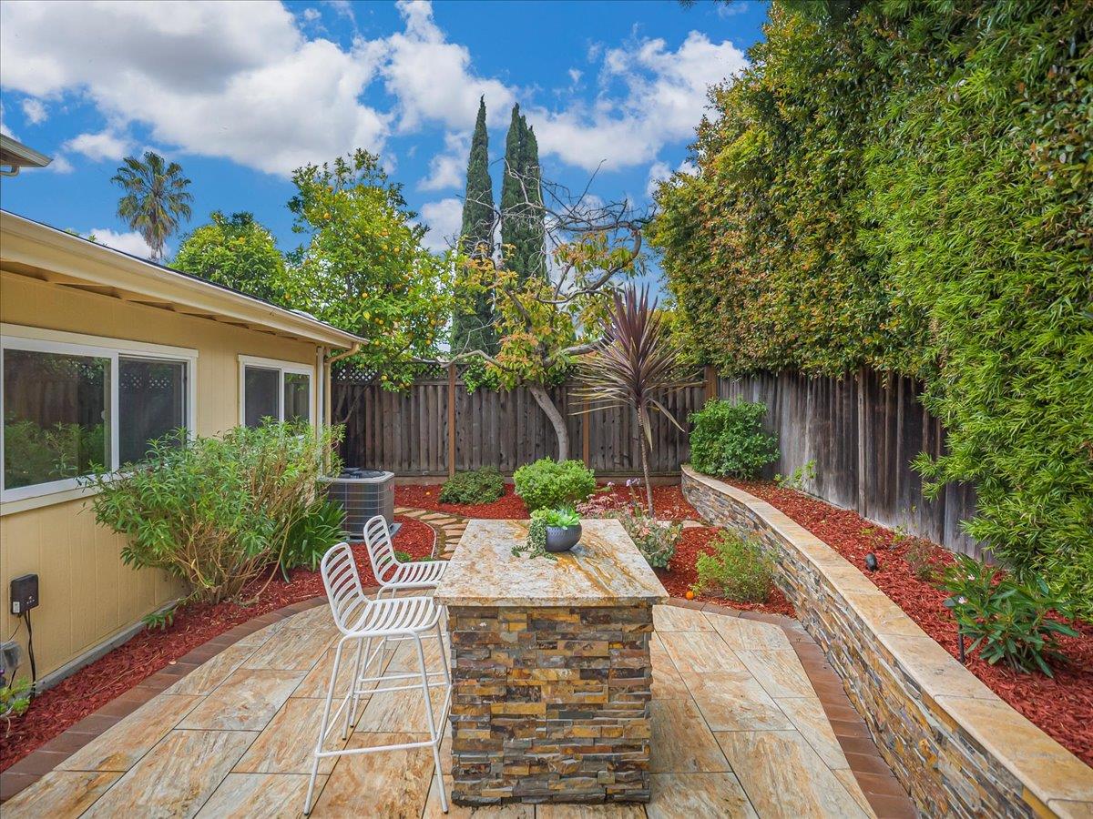 Detail Gallery Image 42 of 59 For 651 Starbush Dr, Sunnyvale,  CA 94086 - 4 Beds | 2/1 Baths