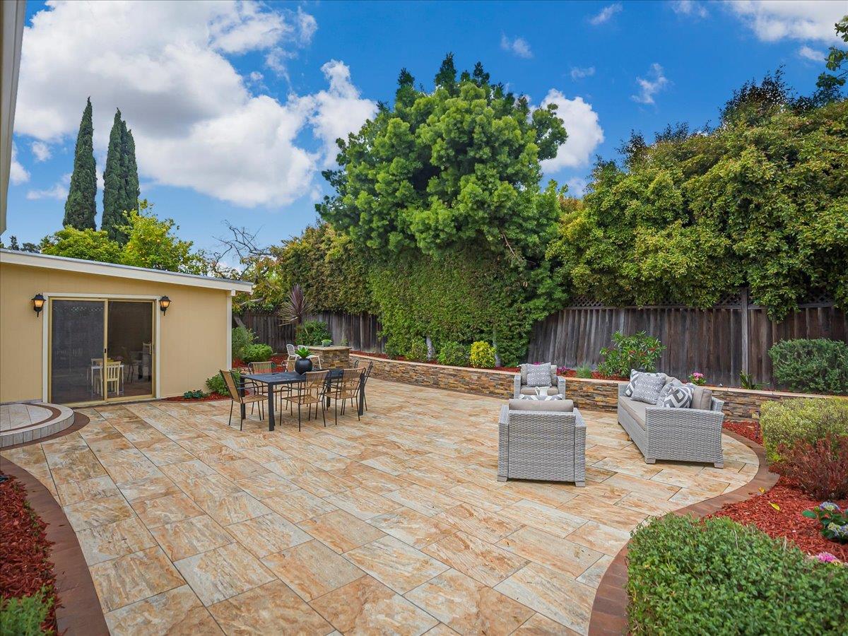 Detail Gallery Image 43 of 59 For 651 Starbush Dr, Sunnyvale,  CA 94086 - 4 Beds | 2/1 Baths