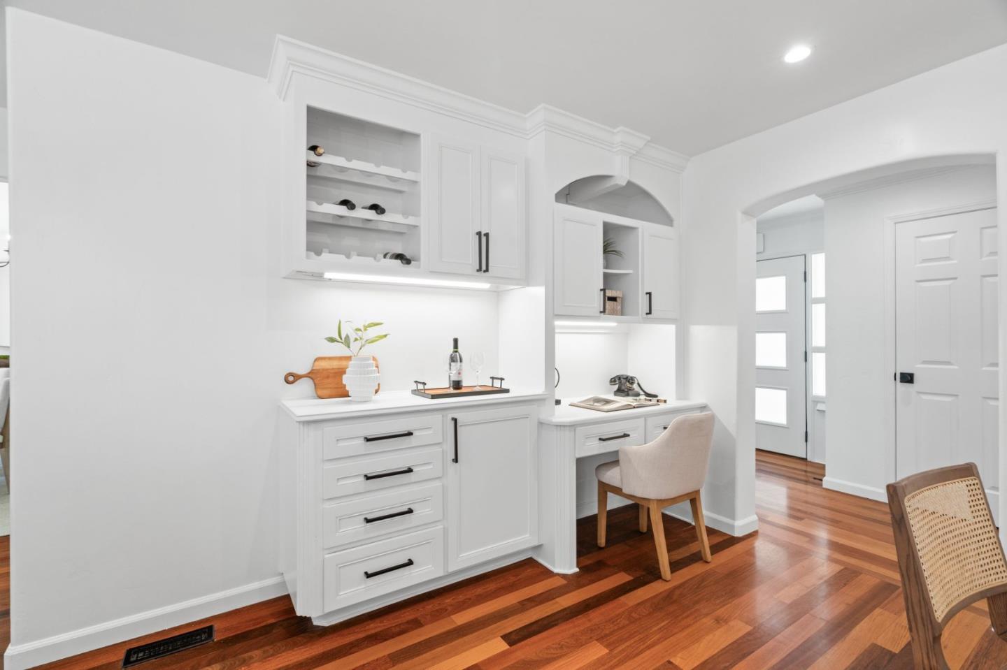 Detail Gallery Image 14 of 39 For 1612 Montrose Way, San Jose,  CA 95124 - 4 Beds | 2/1 Baths