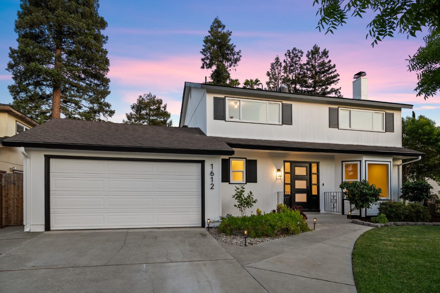 Detail Gallery Image 2 of 39 For 1612 Montrose Way, San Jose,  CA 95124 - 4 Beds | 2/1 Baths