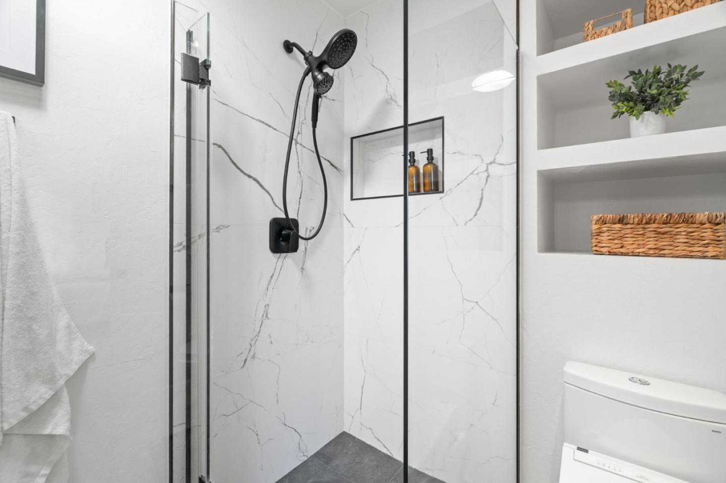 Detail Gallery Image 22 of 39 For 1612 Montrose Way, San Jose,  CA 95124 - 4 Beds | 2/1 Baths