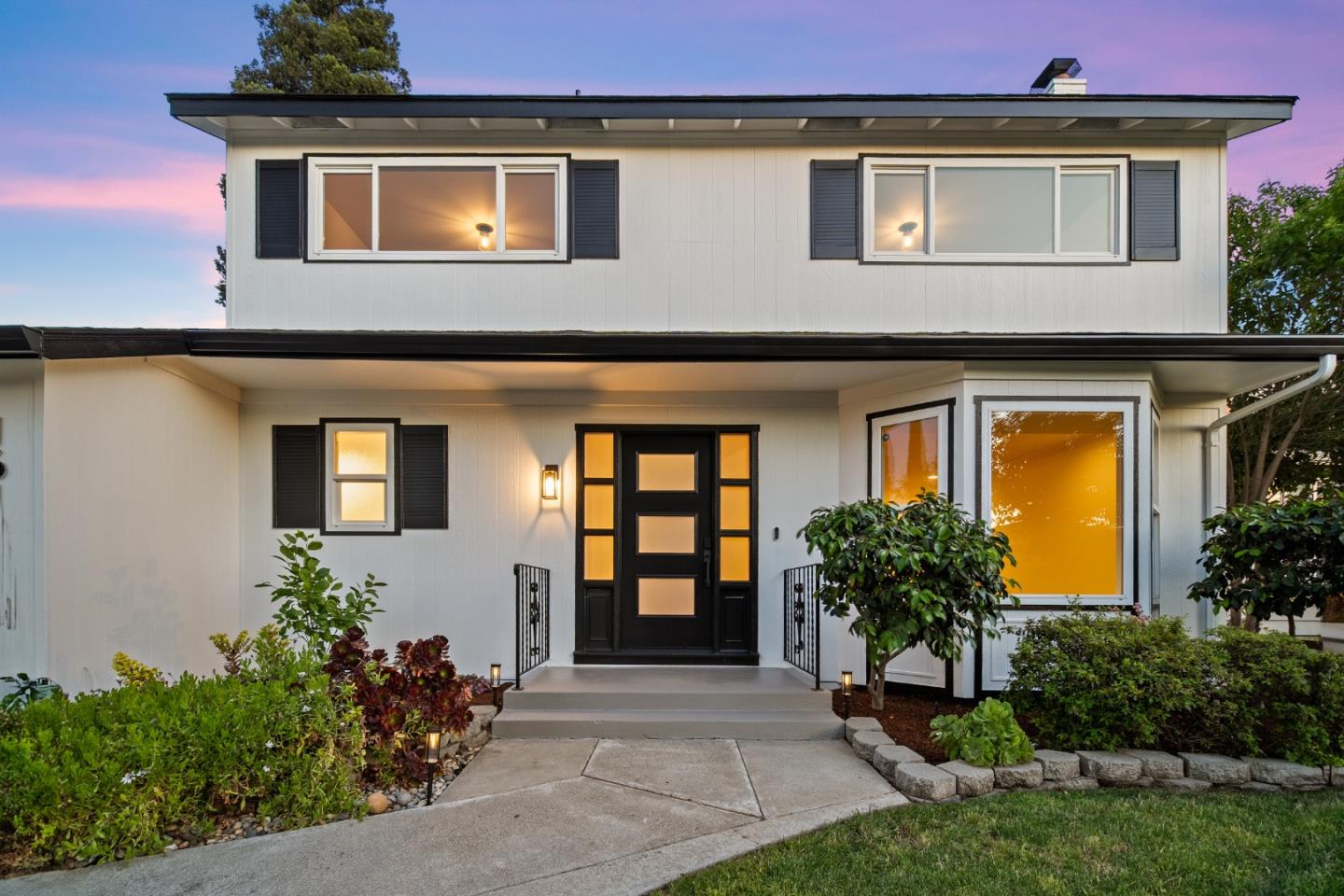 Detail Gallery Image 3 of 39 For 1612 Montrose Way, San Jose,  CA 95124 - 4 Beds | 2/1 Baths
