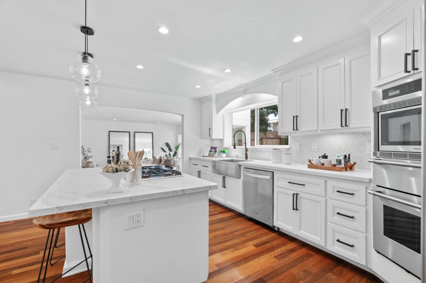 Detail Gallery Image 8 of 39 For 1612 Montrose Way, San Jose,  CA 95124 - 4 Beds | 2/1 Baths