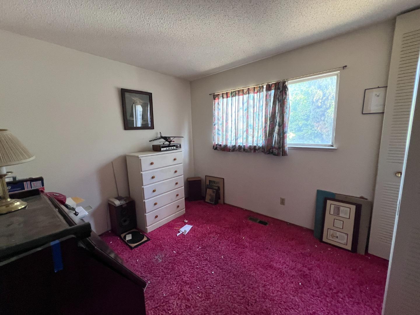 Detail Gallery Image 19 of 27 For 19035 Buena Ln, Salinas,  CA 93908 - 4 Beds | 2 Baths
