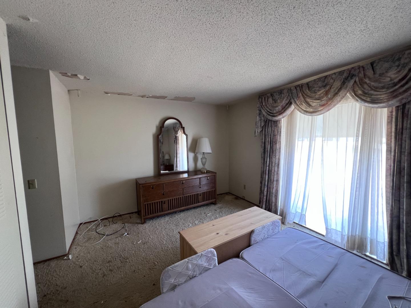 Detail Gallery Image 21 of 27 For 19035 Buena Ln, Salinas,  CA 93908 - 4 Beds | 2 Baths