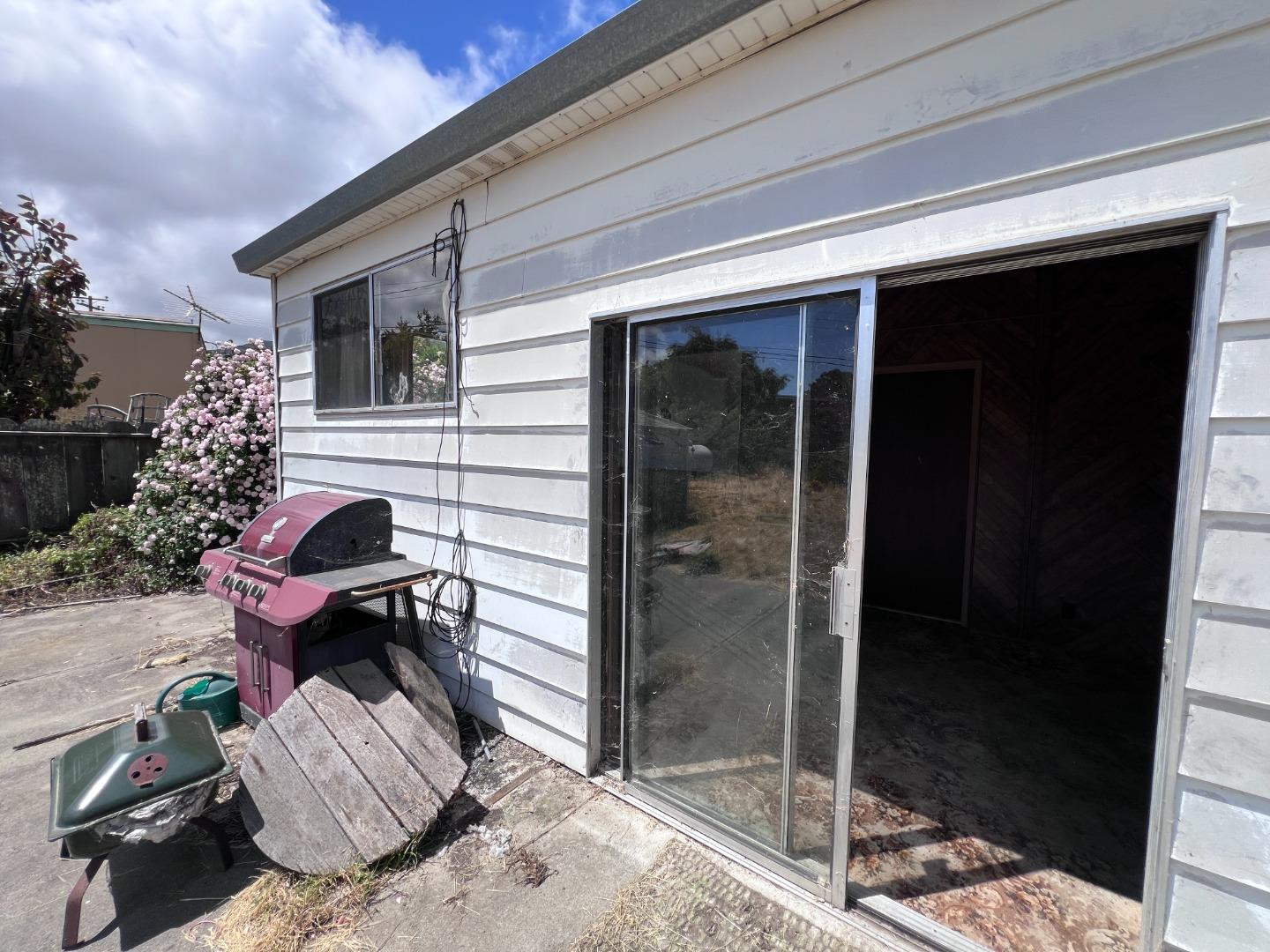 Detail Gallery Image 25 of 27 For 19035 Buena Ln, Salinas,  CA 93908 - 4 Beds | 2 Baths