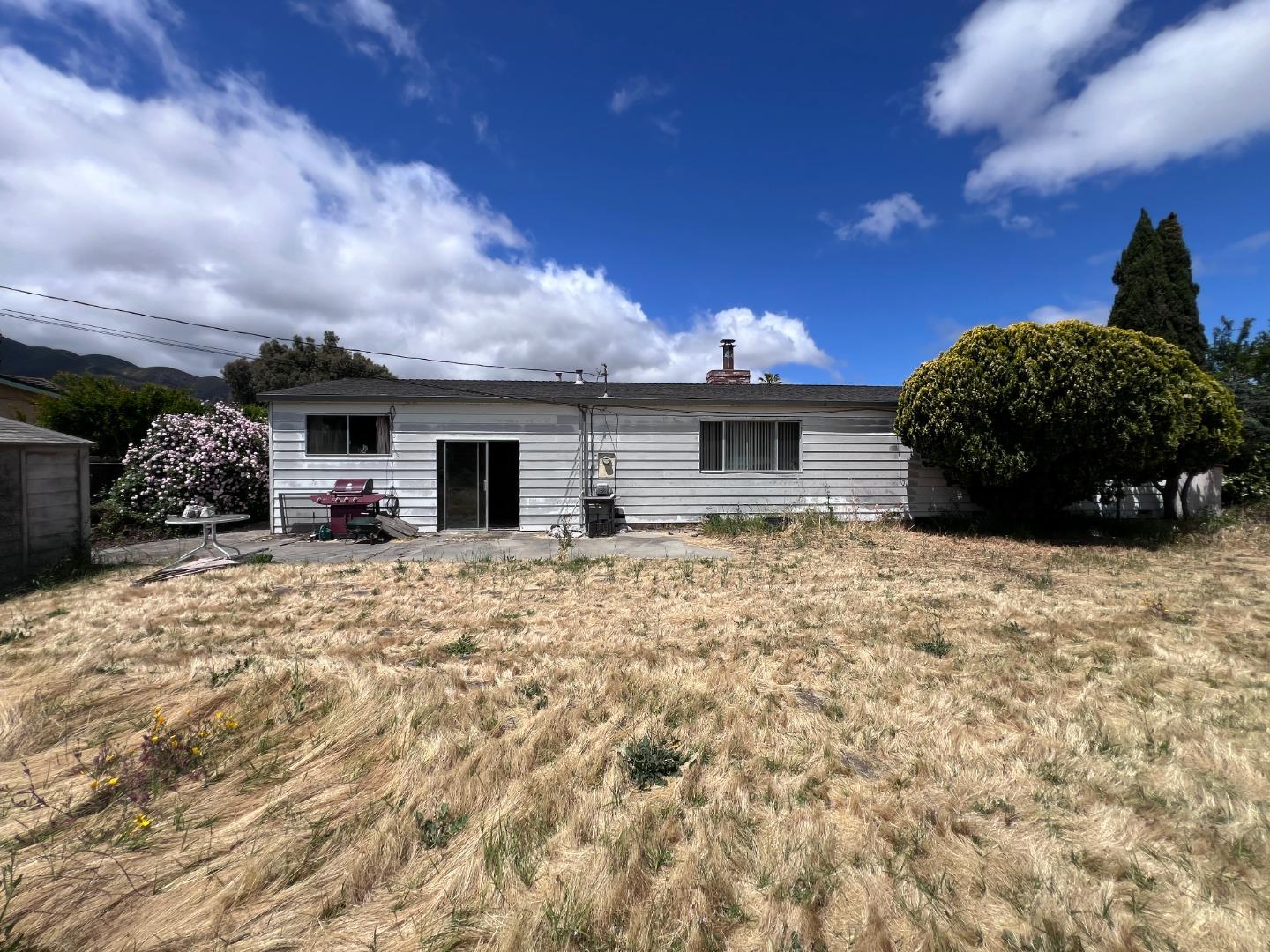 Detail Gallery Image 27 of 27 For 19035 Buena Ln, Salinas,  CA 93908 - 4 Beds | 2 Baths