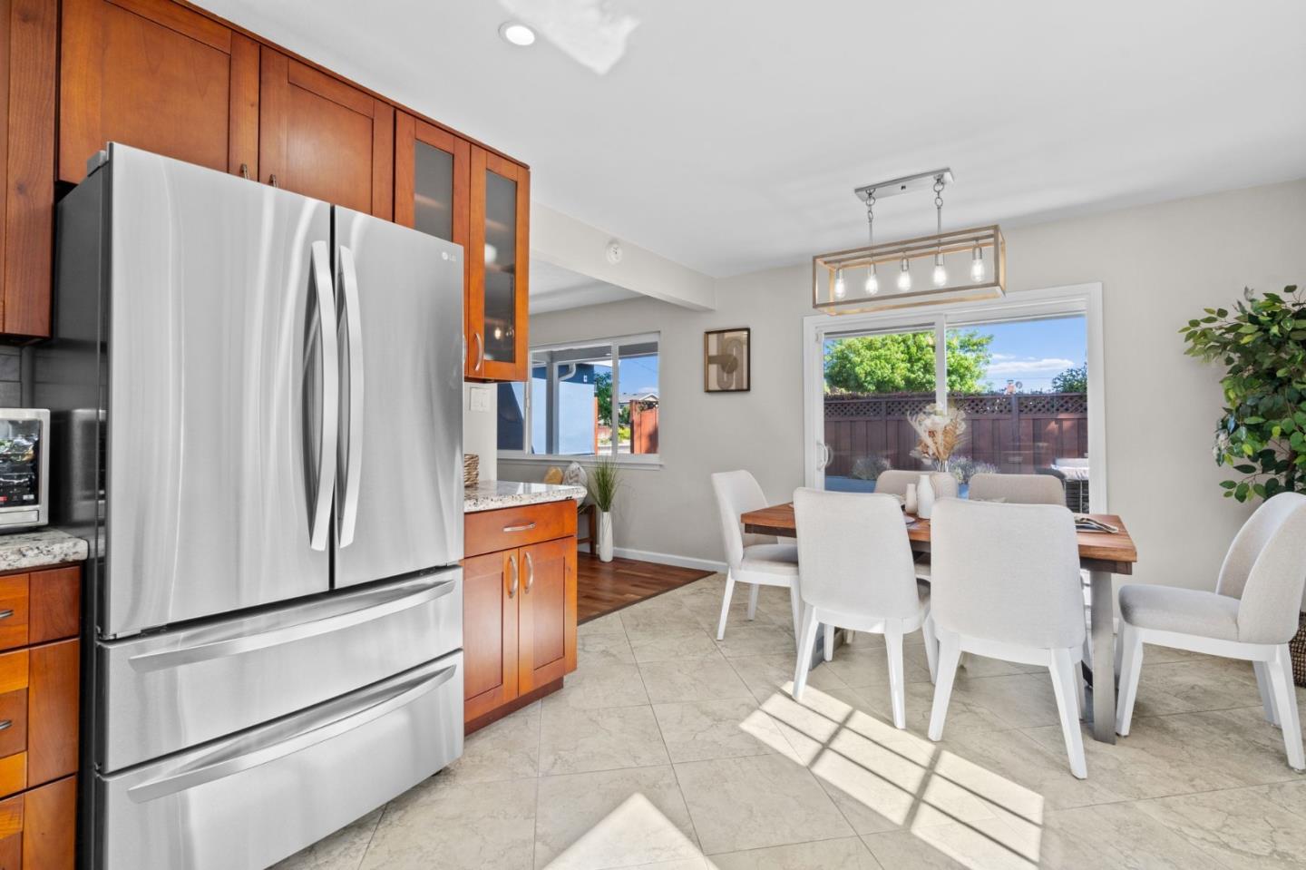Detail Gallery Image 15 of 52 For 1753 Urna Ave, San Jose,  CA 95124 - 4 Beds | 2 Baths