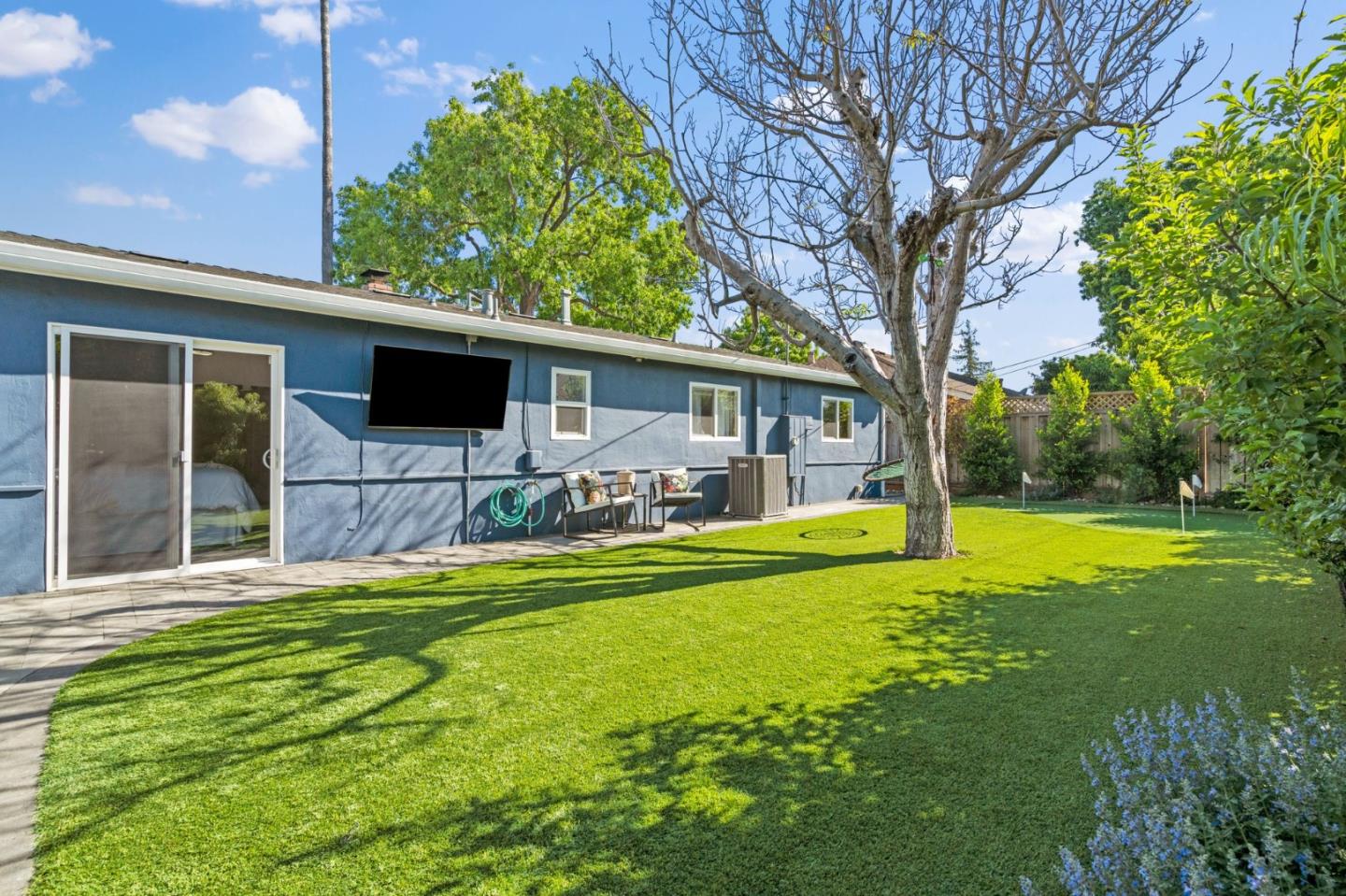 Detail Gallery Image 31 of 52 For 1753 Urna Ave, San Jose,  CA 95124 - 4 Beds | 2 Baths