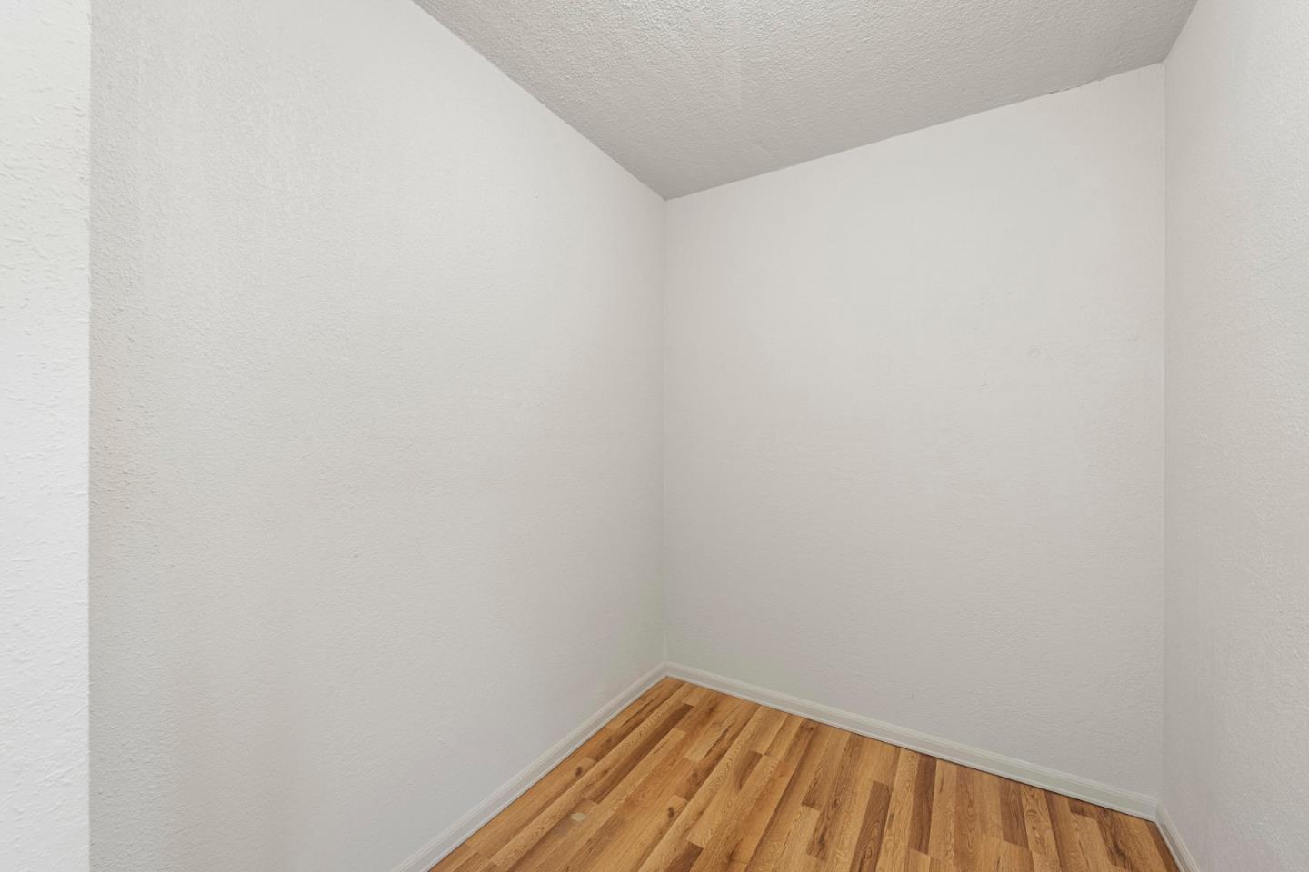 Detail Gallery Image 33 of 49 For 1700 Civic Center Dr #404,  Santa Clara,  CA 95050 - 1 Beds | 1 Baths