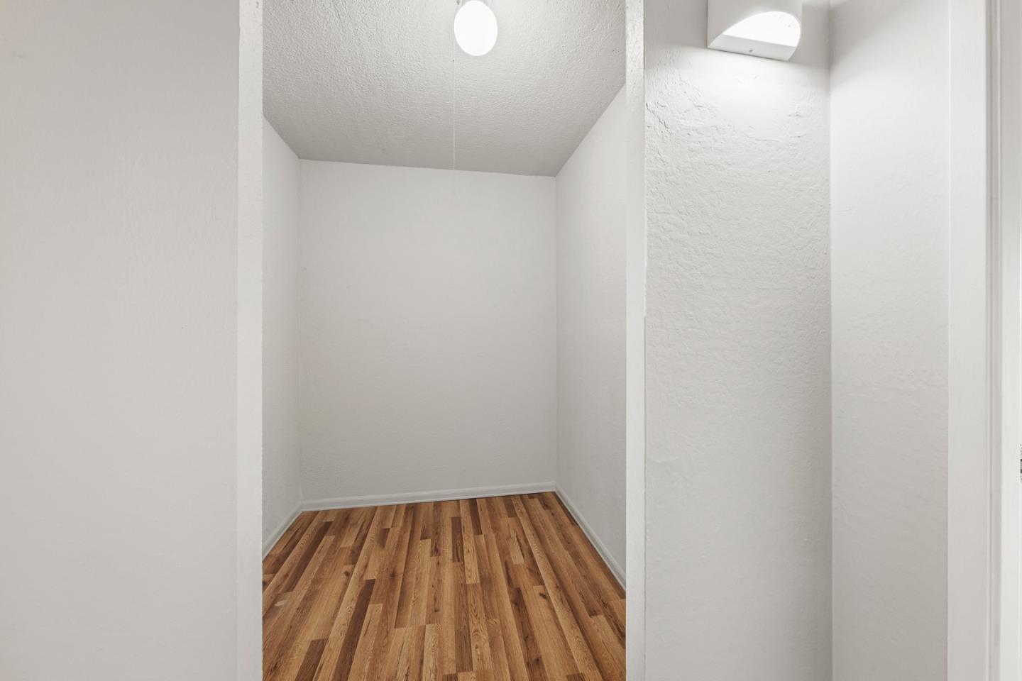 Detail Gallery Image 34 of 49 For 1700 Civic Center Dr #404,  Santa Clara,  CA 95050 - 1 Beds | 1 Baths