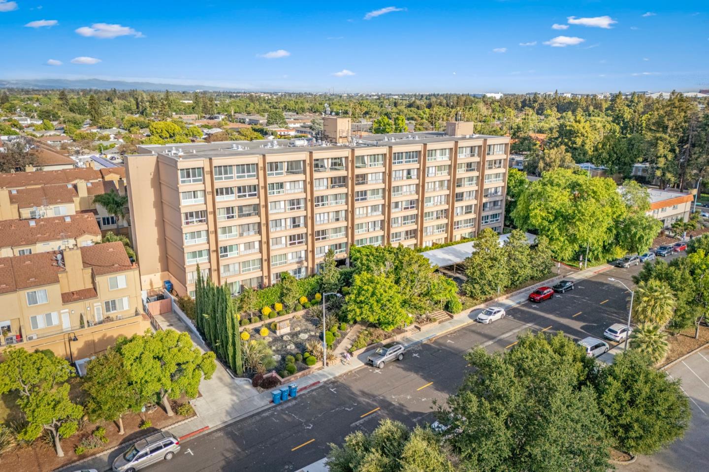 Detail Gallery Image 39 of 49 For 1700 Civic Center Dr #404,  Santa Clara,  CA 95050 - 1 Beds | 1 Baths