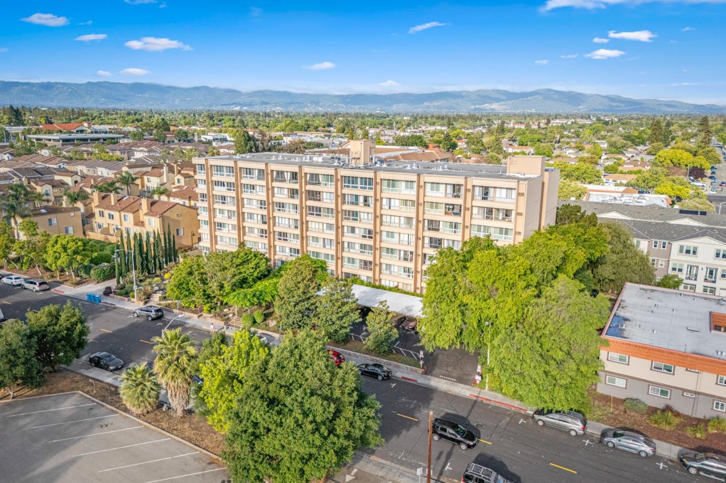 Detail Gallery Image 40 of 49 For 1700 Civic Center Dr #404,  Santa Clara,  CA 95050 - 1 Beds | 1 Baths