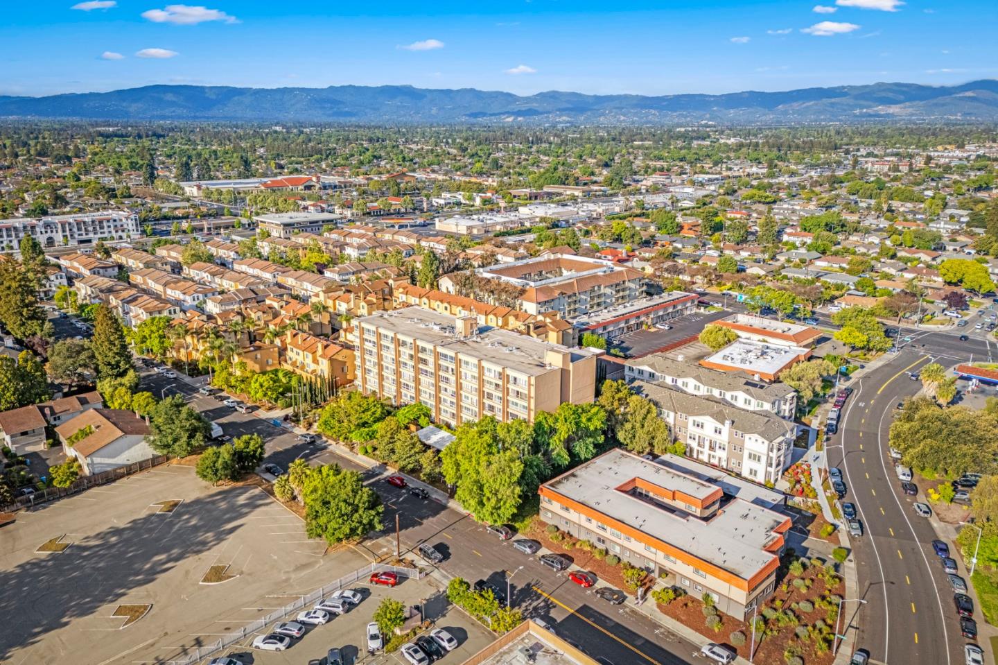 Detail Gallery Image 43 of 49 For 1700 Civic Center Dr #404,  Santa Clara,  CA 95050 - 1 Beds | 1 Baths