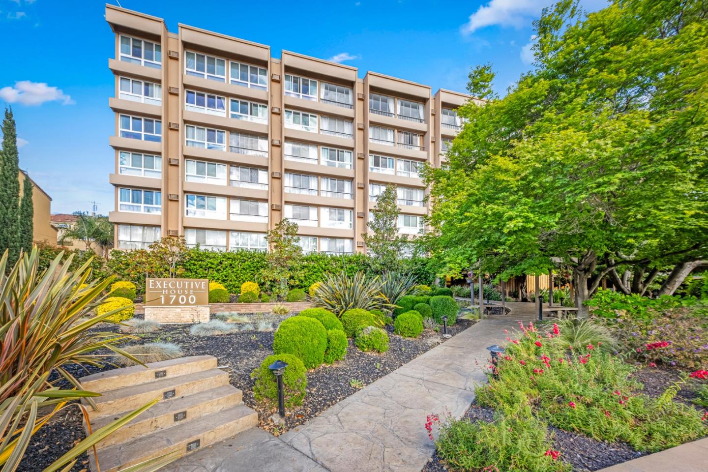 Detail Gallery Image 6 of 49 For 1700 Civic Center Dr #404,  Santa Clara,  CA 95050 - 1 Beds | 1 Baths