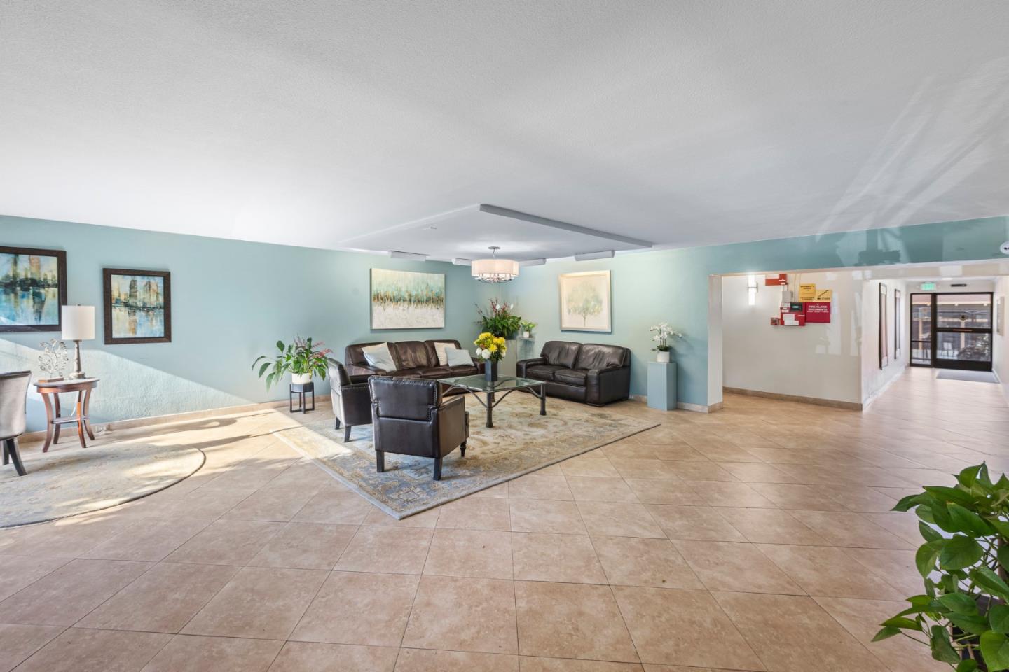 Detail Gallery Image 8 of 49 For 1700 Civic Center Dr #404,  Santa Clara,  CA 95050 - 1 Beds | 1 Baths