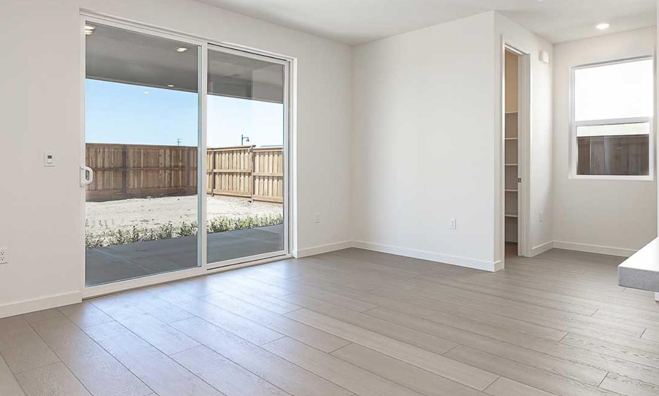 Detail Gallery Image 12 of 25 For 3088 Benetti St, Lathrop,  CA 95330 - 4 Beds | 3/1 Baths